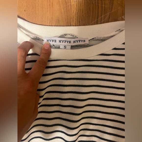 Oversized crop sweatshirt top - Picture 2 of 2